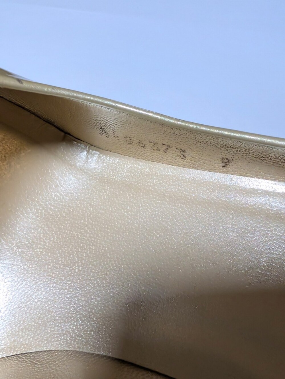 STUART WEITZMAN Bronze Patent Leather Peep Toe Pumps Sz 9M Designer Y2K - Picture 5 of 8